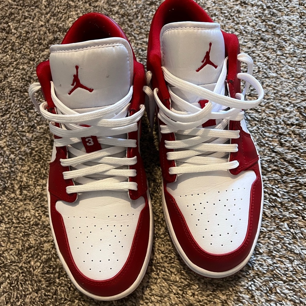 AJ1 Low